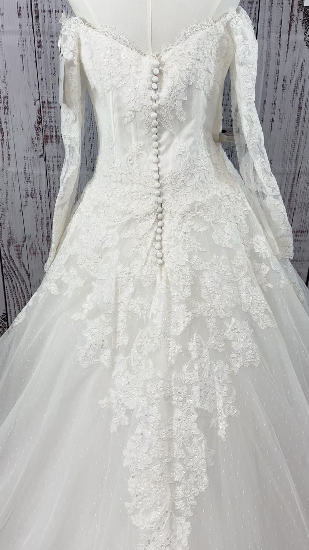 Pronovias, Bespin NWT Sale Price Label US 12