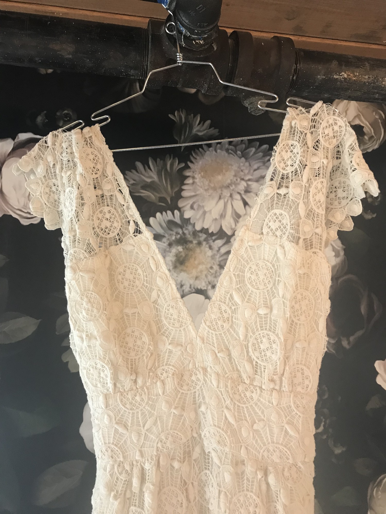 Kite and Butterfly Anais Sample Wedding Dress Save 35 Stillwhite