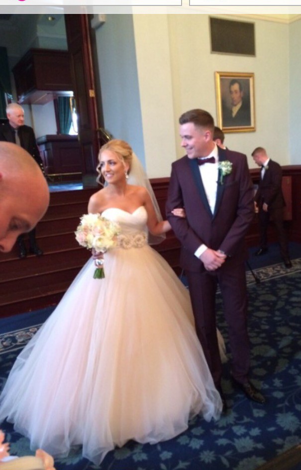 Forever Yours 4912 Preowned Wedding Dress On Sale 54 Off