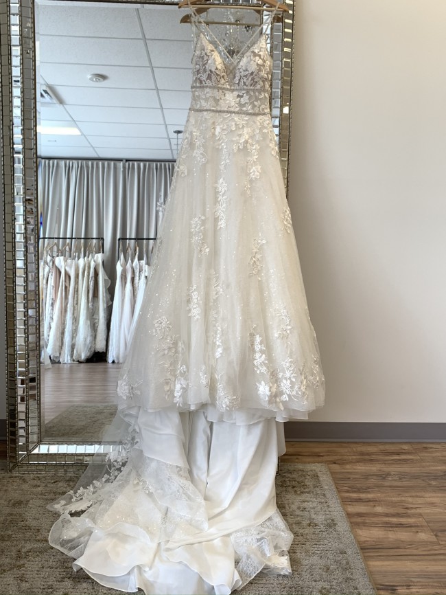 Morilee 2127 / SKYLAR Sample Wedding Dress Save 73% - Stillwhite