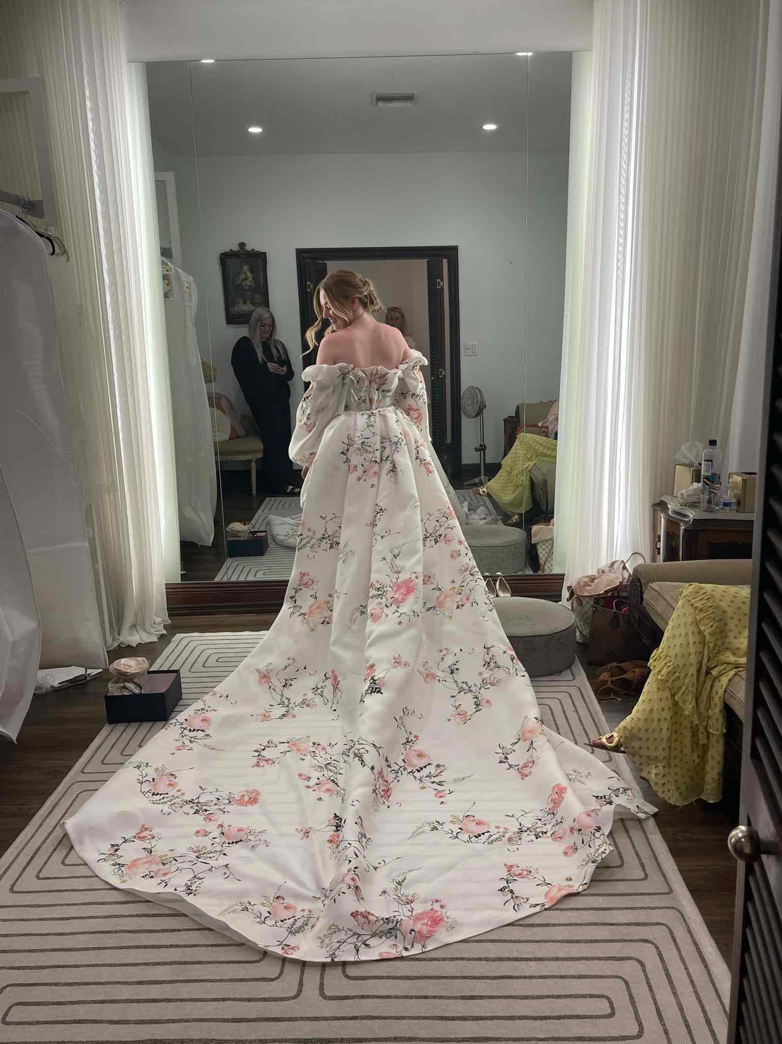Monique Lhuillier Bon Bon Wedding Dress Save 35% - Stillwhite