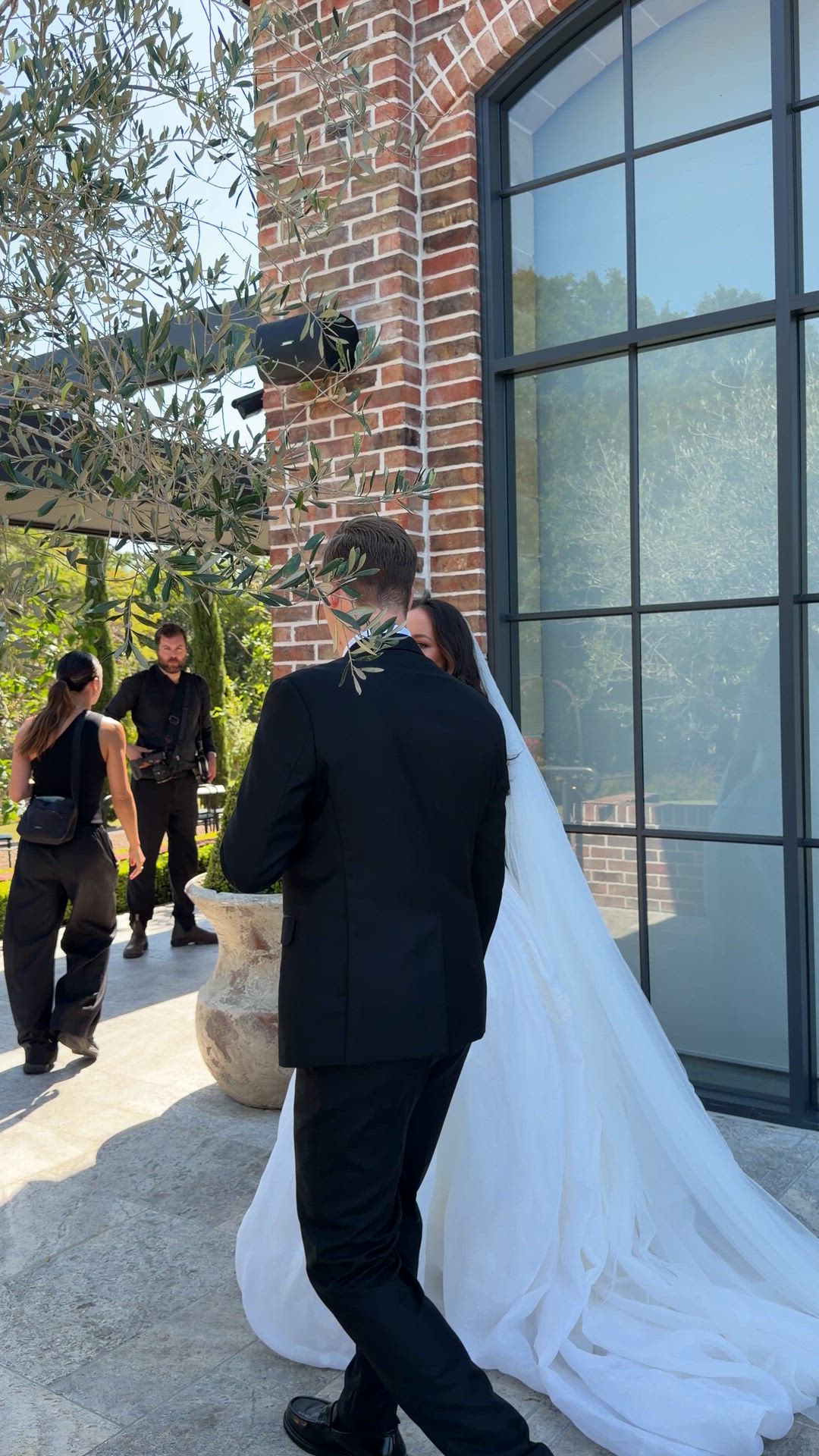 Danielle Frankel, Leighton Gown