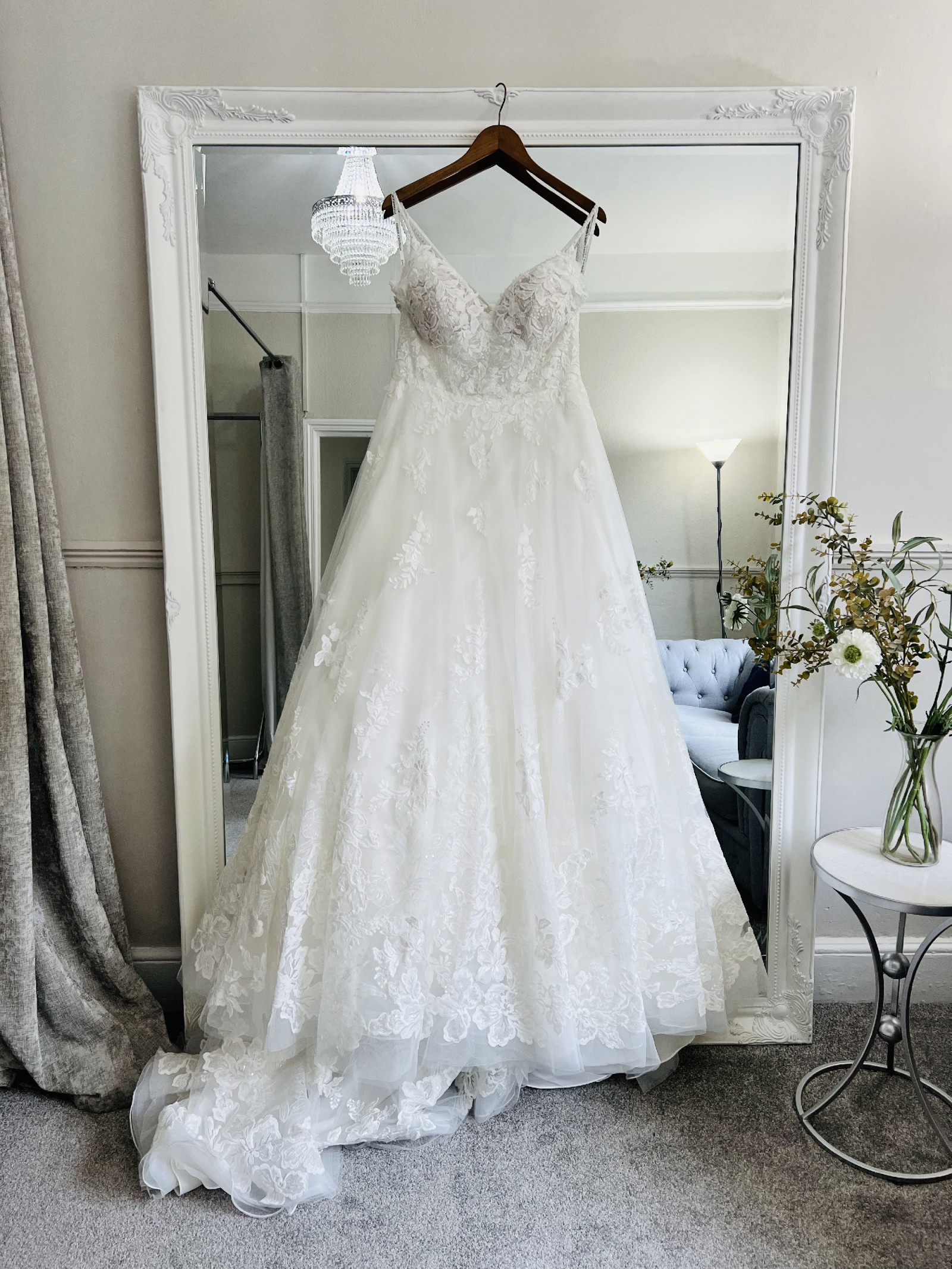 Essense of Australia D3278 Sample Wedding Dress Save 50% - Stillwhite