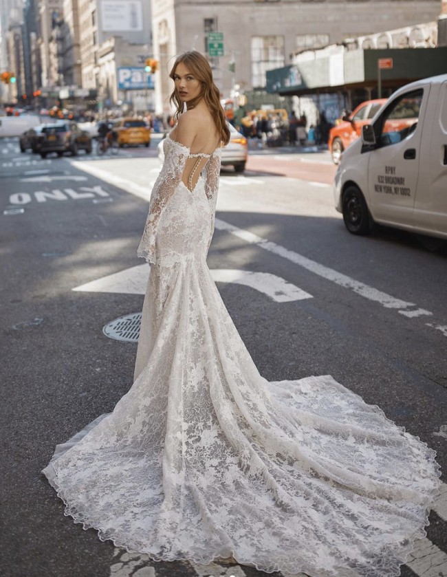 Netta BenShabu Diana Wedding Dress Save 28% - Stillwhite