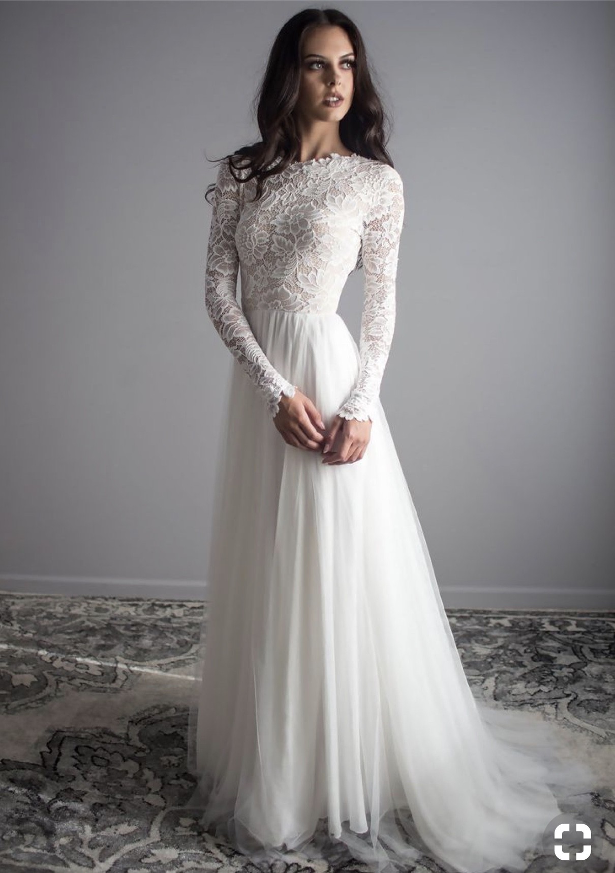 Wear Your Love Xo Zoey Scoop Back Used Wedding Dress Save 44% – Stillwhite