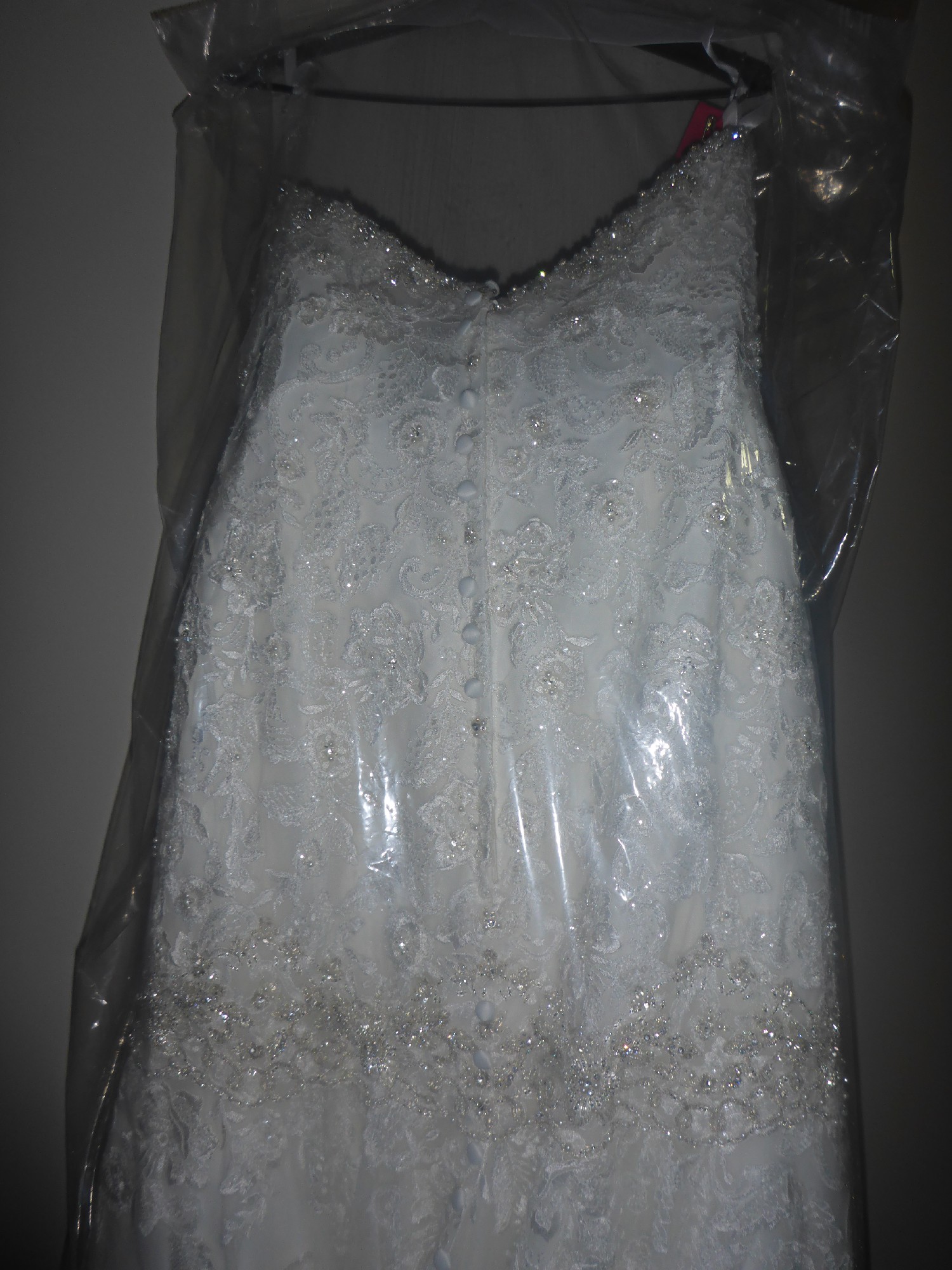 Allure Bridals 9018 Preowned Wedding Dress Save 49% - Stillwhite