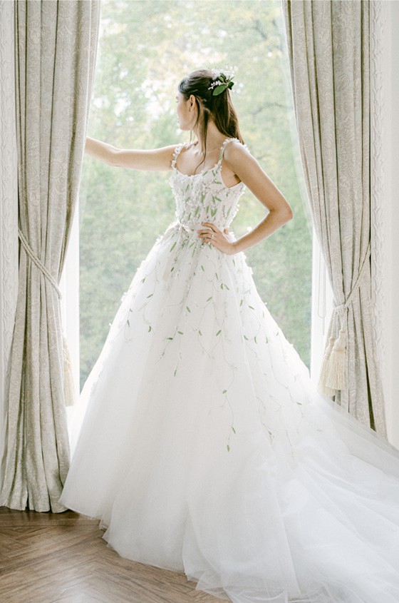 Monique Lhuillier Monique Lhuillier