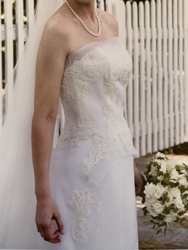 Angel Sanchez Used Wedding Dress Save 94% - Stillwhite