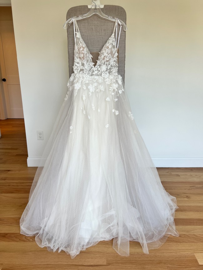 Bhldn Willowby By Watters Whitney Gown Style No 6537109 Wedding Dress Save 60 Stillwhite 5999