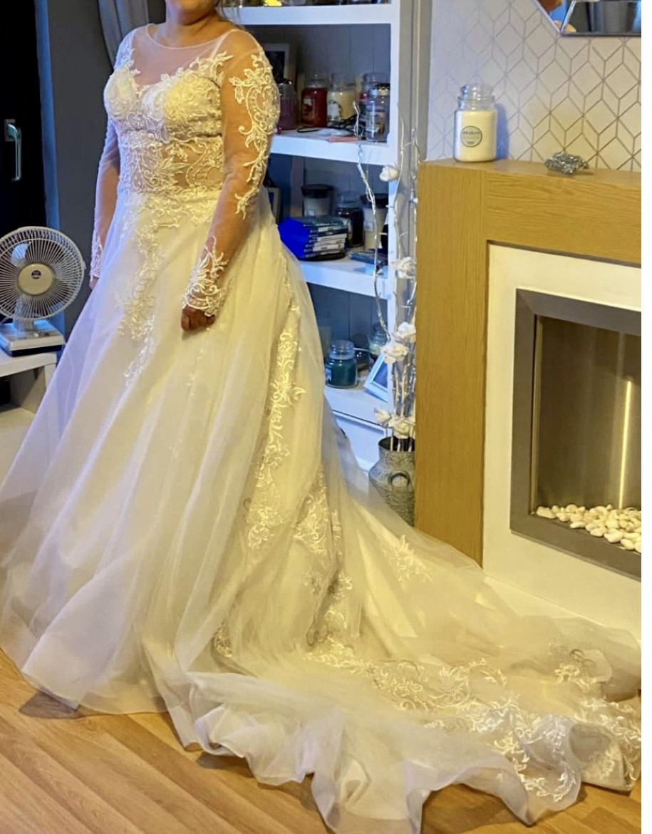 Martin Thornburg Juliet Sample Wedding Dress Save 90% - Stillwhite