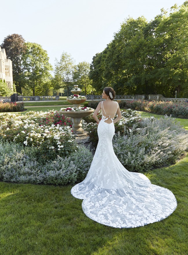 Morliee Suri Sample Wedding Dress Save 54 Stillwhite