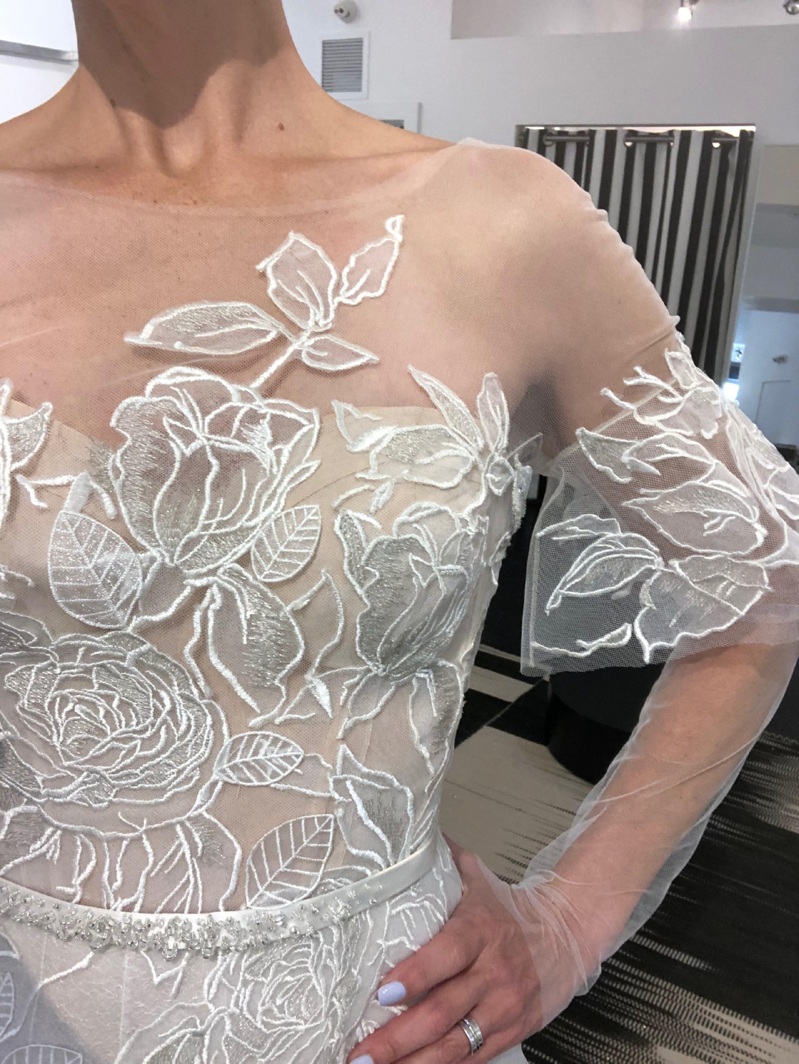 mira zwillinger sample sale