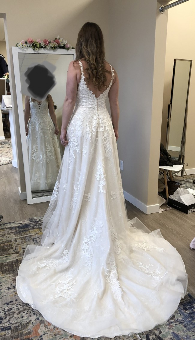 courtney maggie sottero
