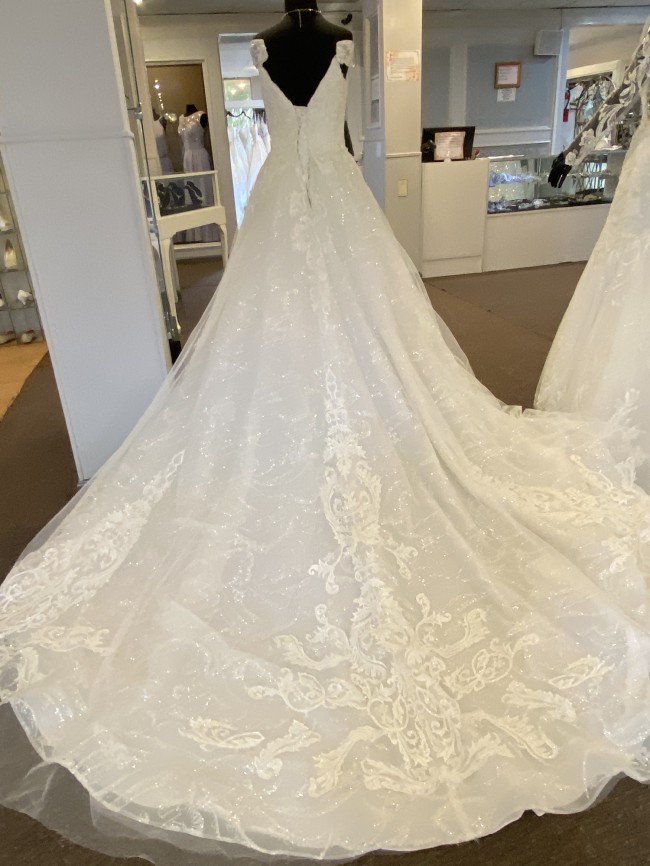amor bridal