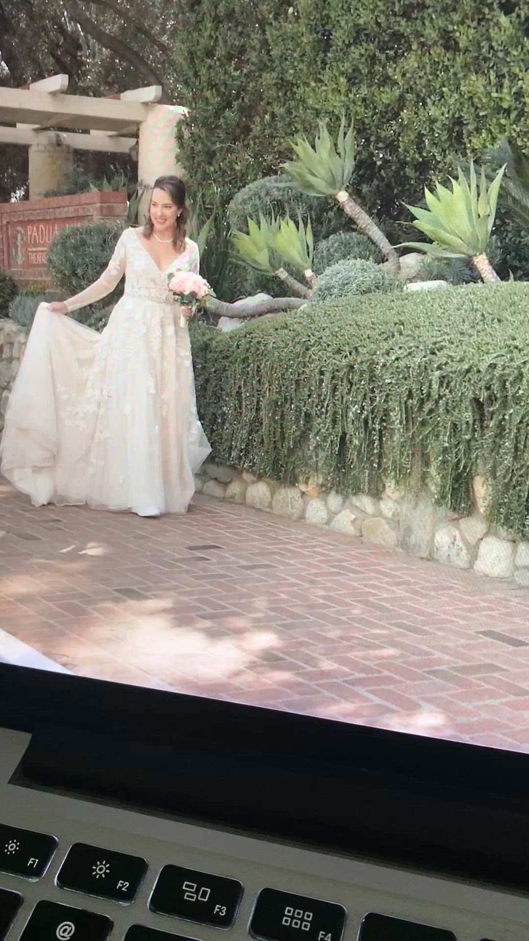 David's Bridal Collection, SWG820 - Galina Signature Collection