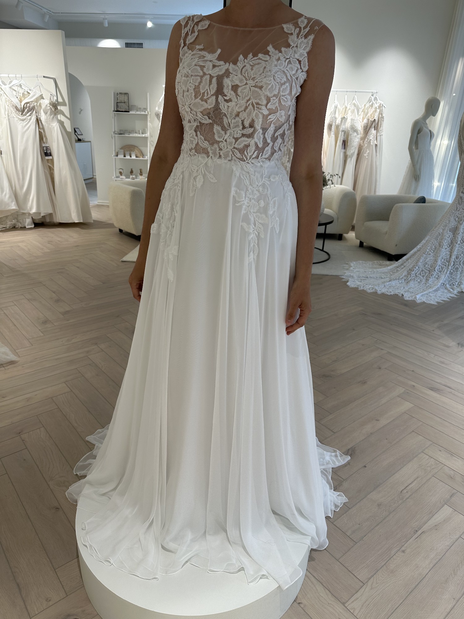 Pronovias, Katinka Sample Wedding Dress - Stillwhite