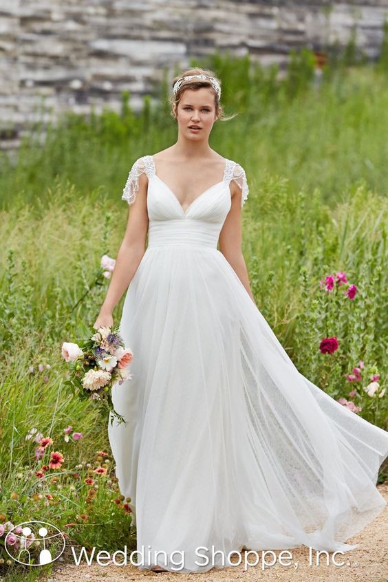 Watters Willowby Sample Wedding Dress Save 50% - Stillwhite