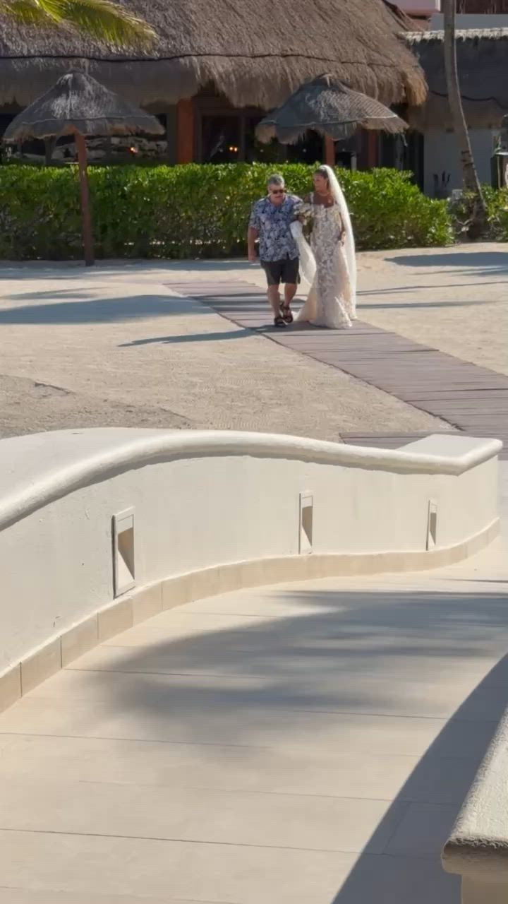 Galia Lahav, Maya