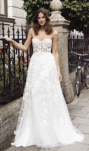 HOFLA Studio Vivienne Sample Wedding Dress Save 31% - Stillwhite