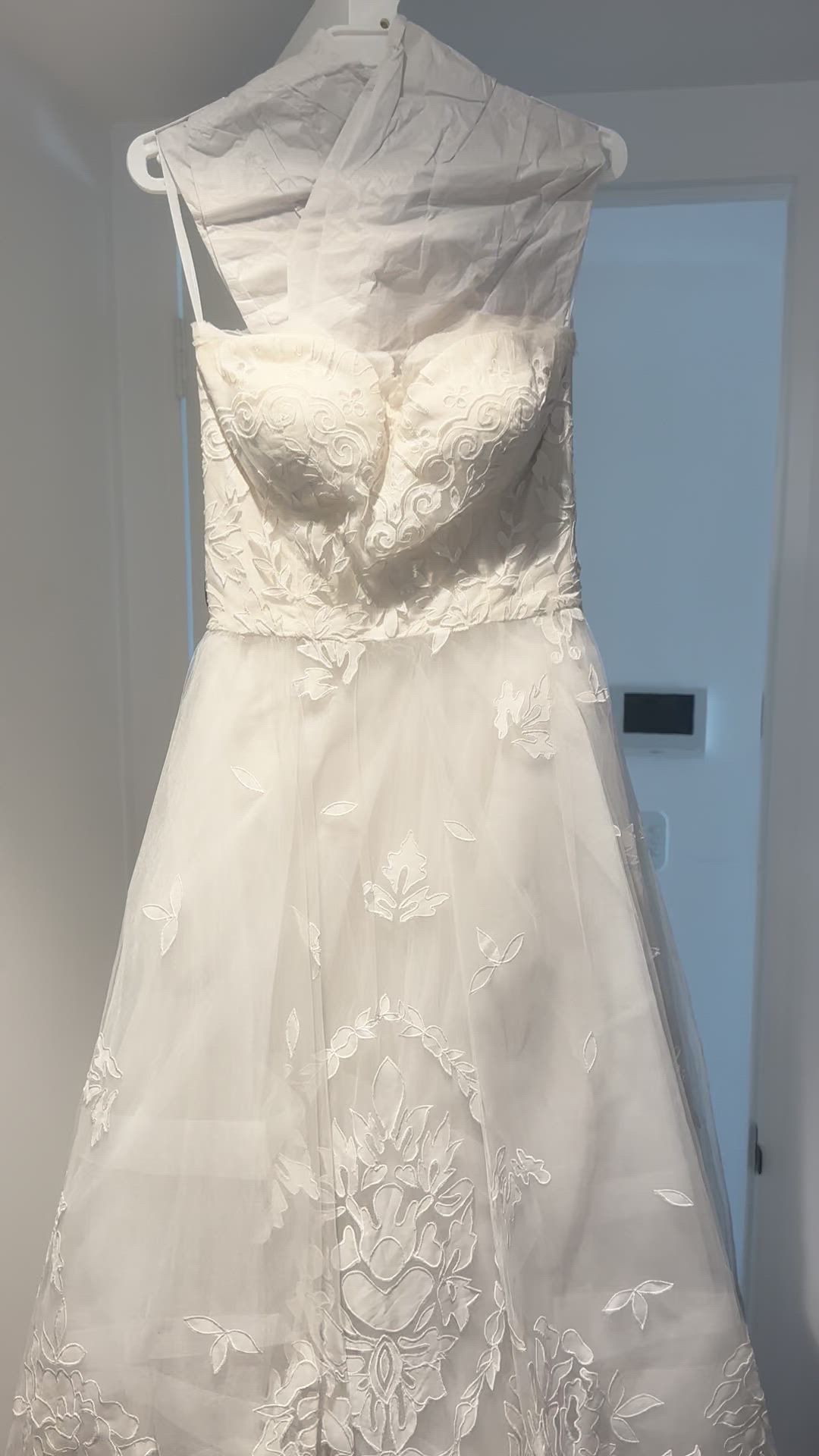 Oscar de la Renta, 12E04