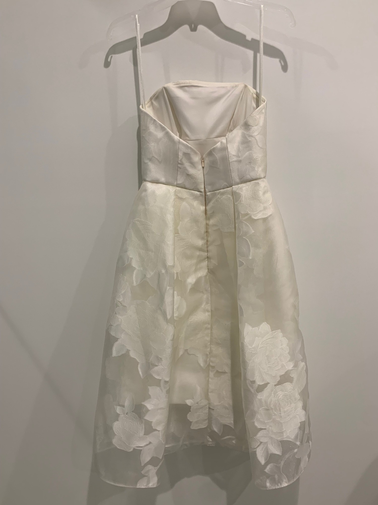 amsale rose fil-coupe a-line dress Amsale, Rose Fil-coupé Dress Preloved Wedding Dress Save 70%