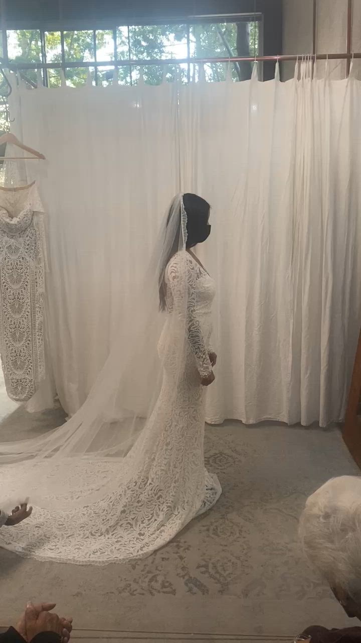 Grace Loves Lace, Olive with Lumi Veil