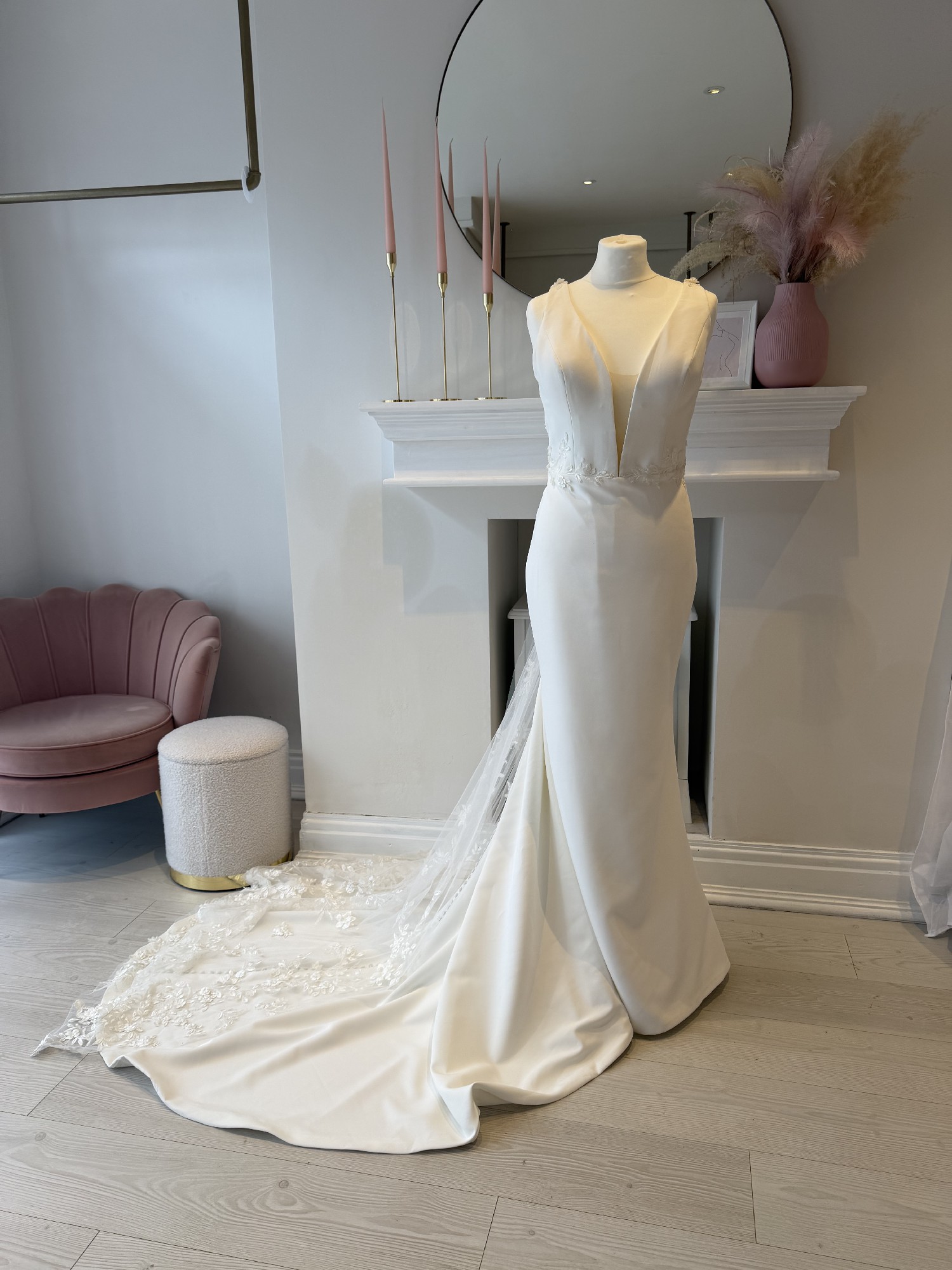 Madi Lane, Paisley Sample Wedding Dress Save 75% - Stillwhite