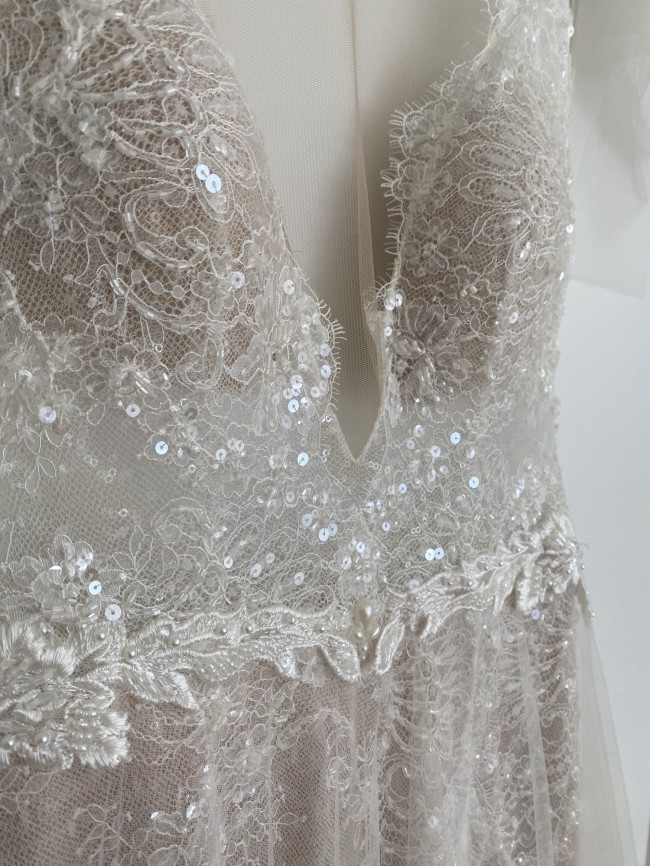 Muse By Berta New Wedding Dress Save 35 Stillwhite