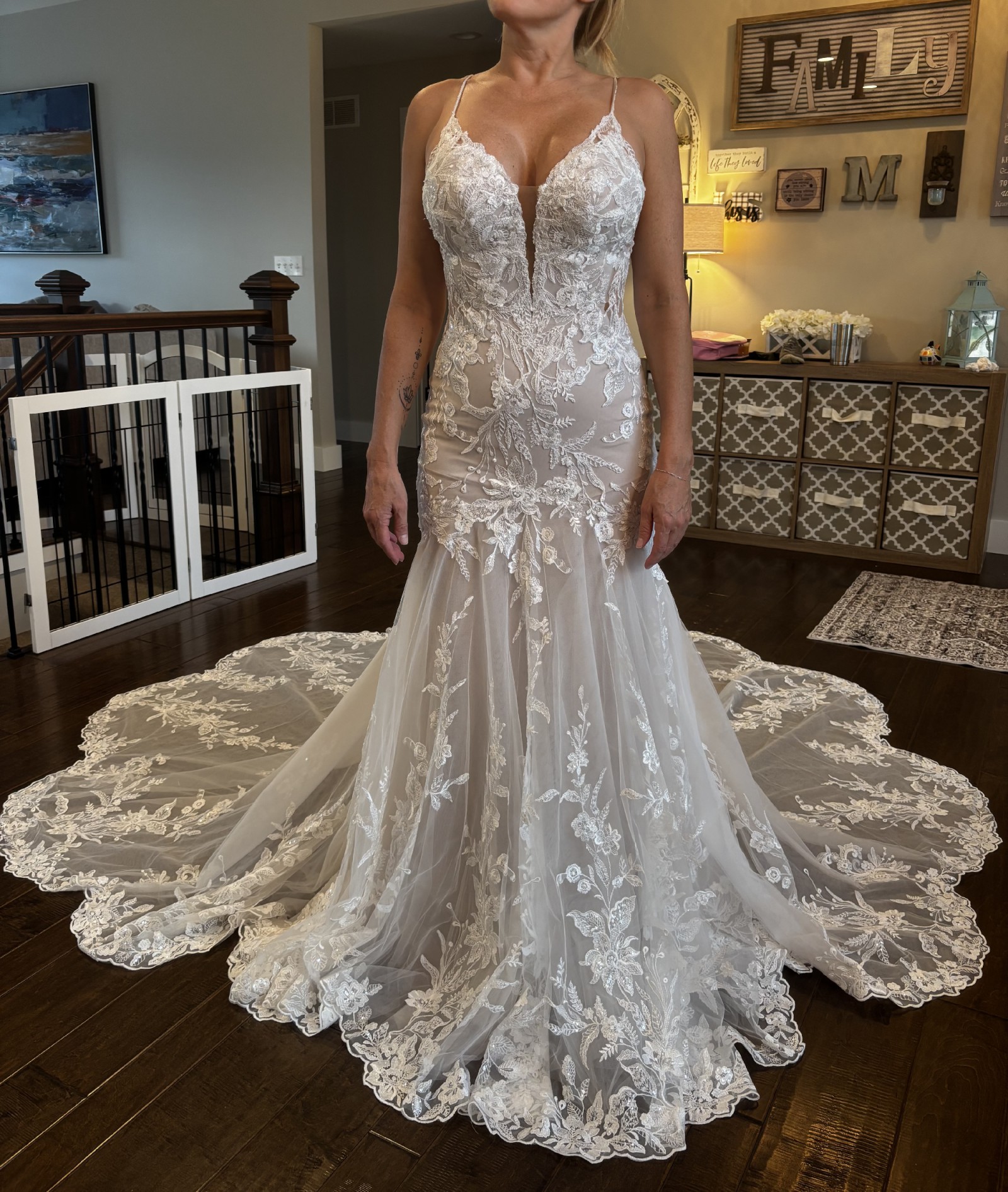 fitted lace wedding dress MYRA main image 0