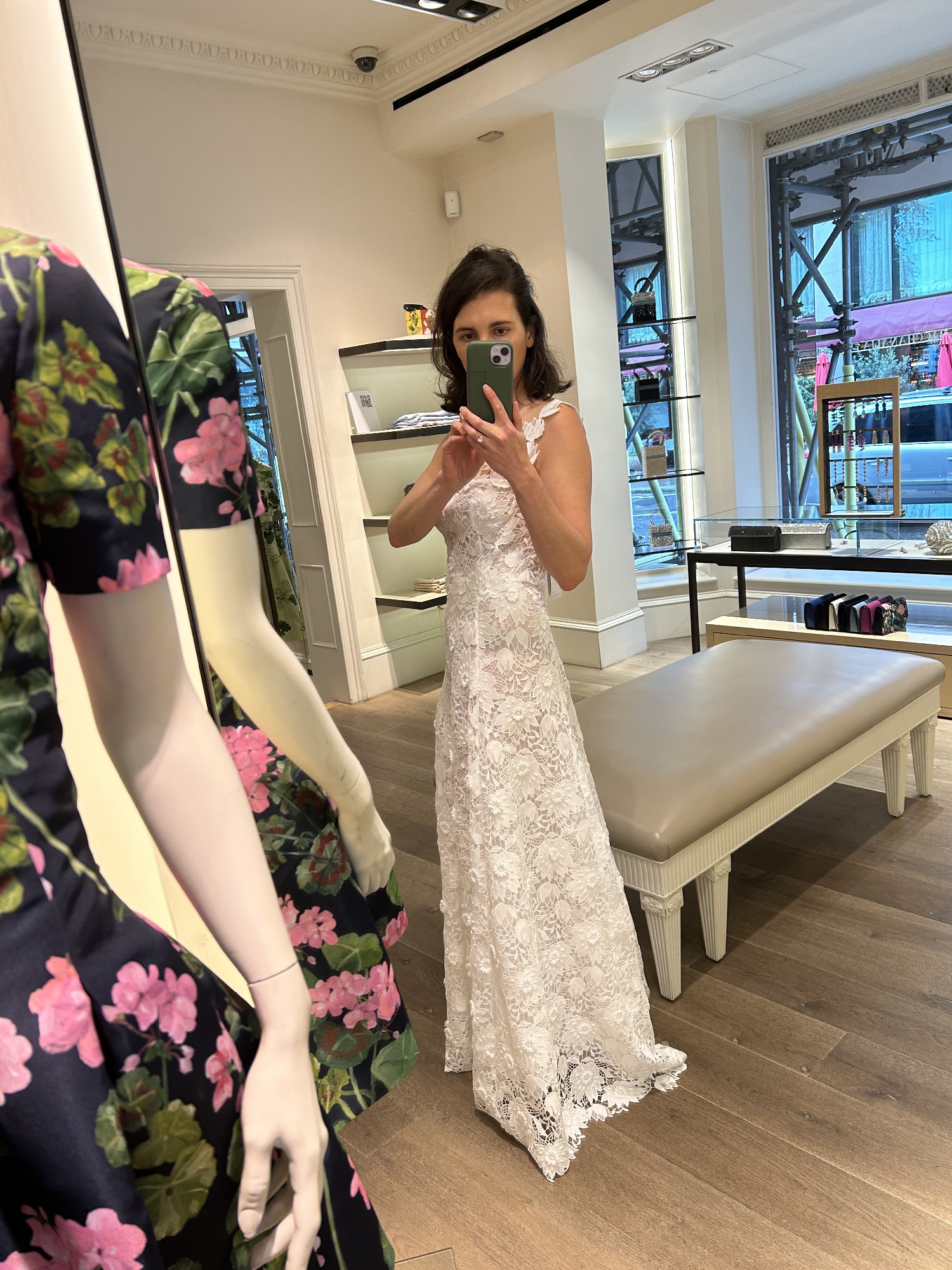 Oscar de la Renta, Water Lily Guipure Lace Dress New Wedding Dress Save 21%  - Stillwhite