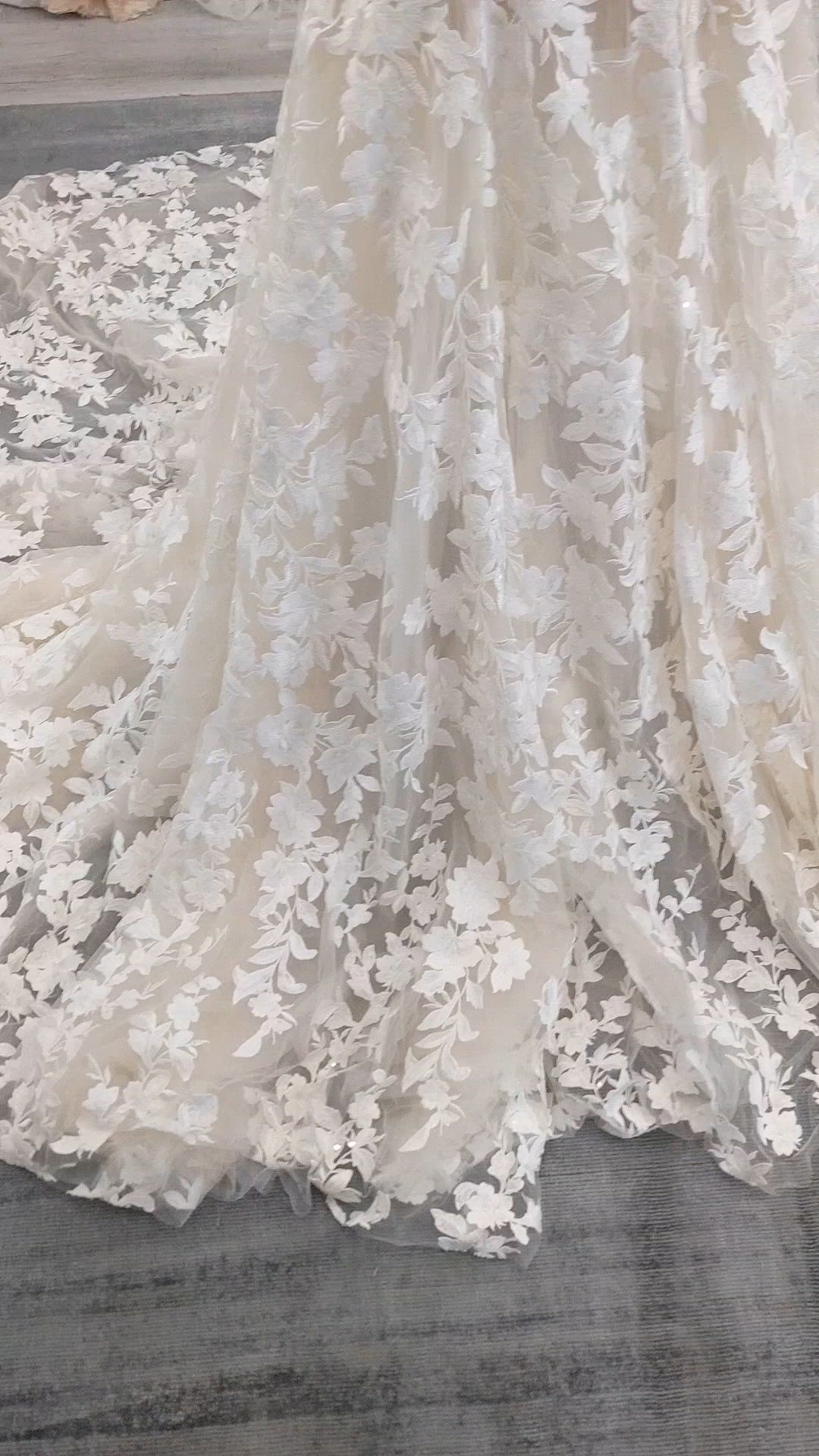 Galia Lahav, Sandy