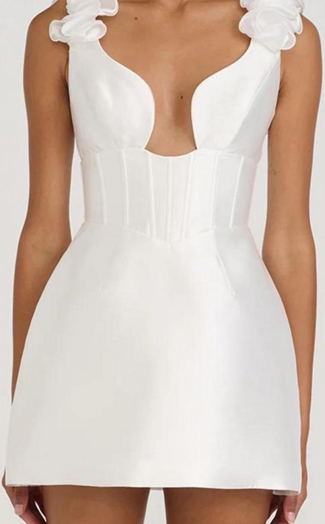 Pre-order: Taria Dress