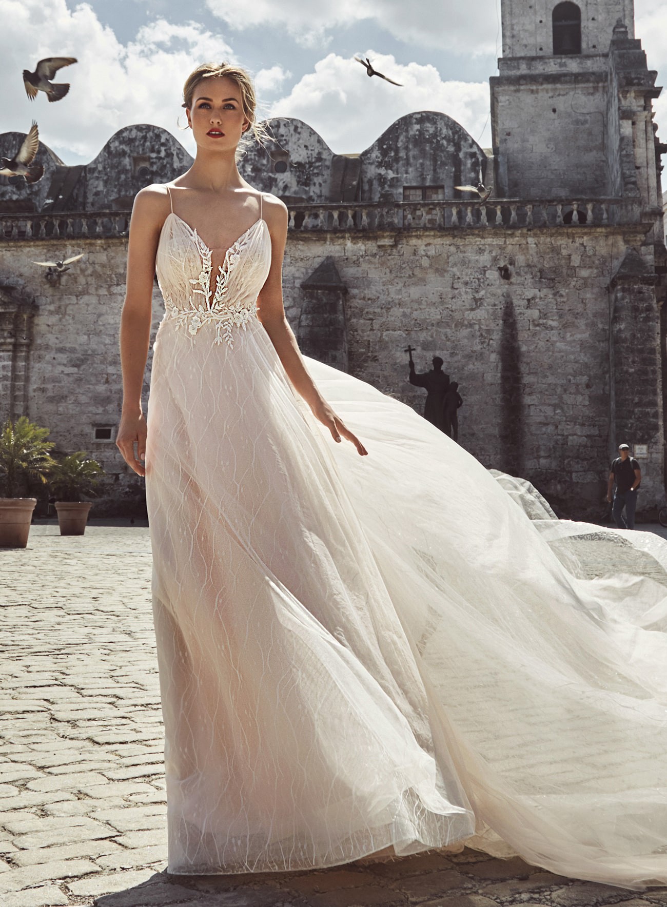 L'Amour Sample Wedding Dress Save 24% - Stillwhite