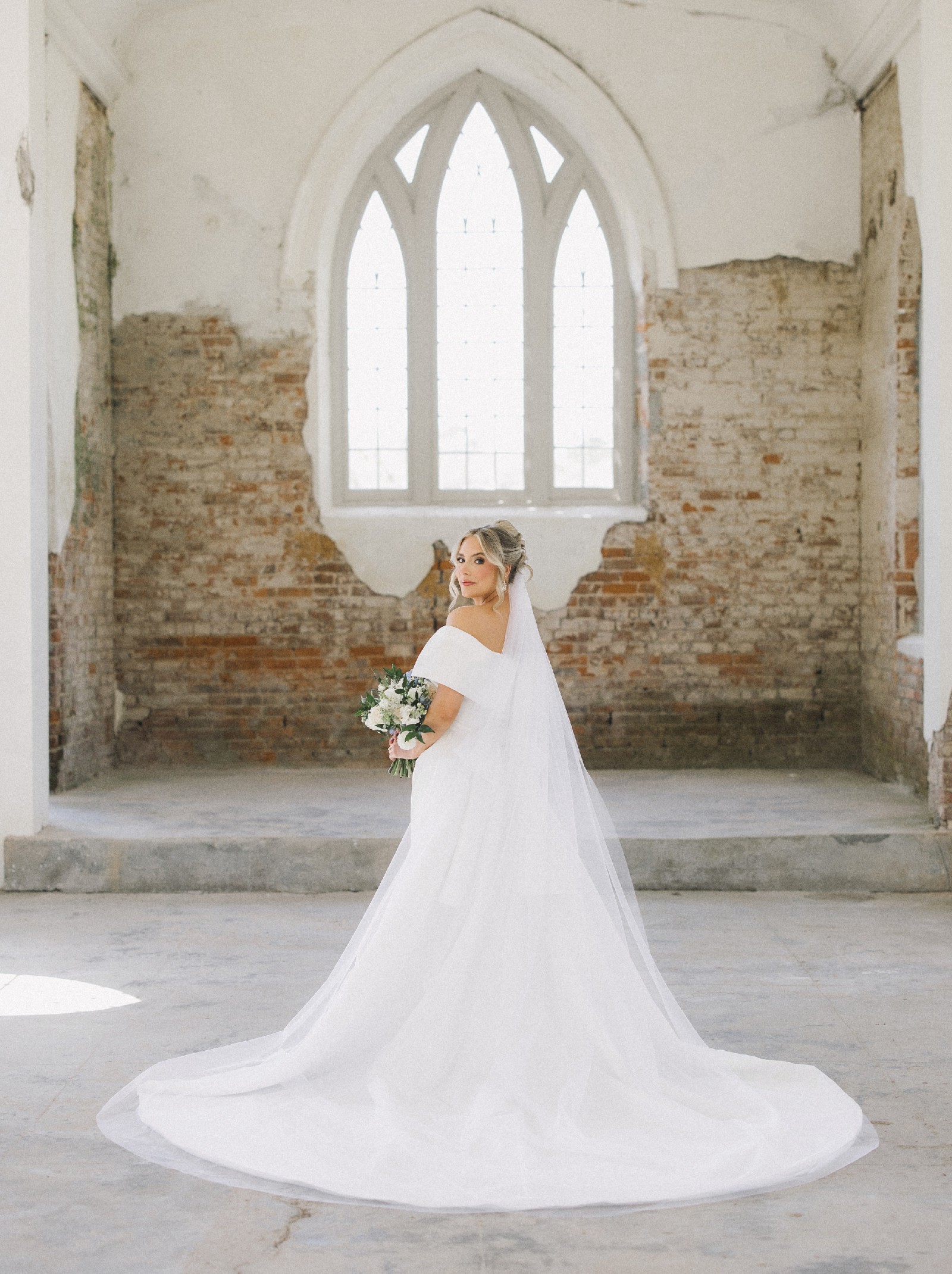 Eva Lendel, Jess Wedding Dress Save 45% - Stillwhite