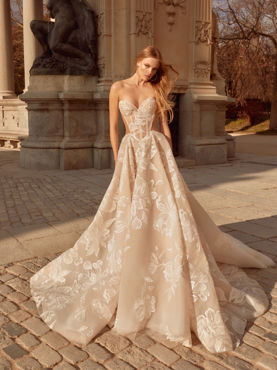 Galia Lahav Galia Lahav
