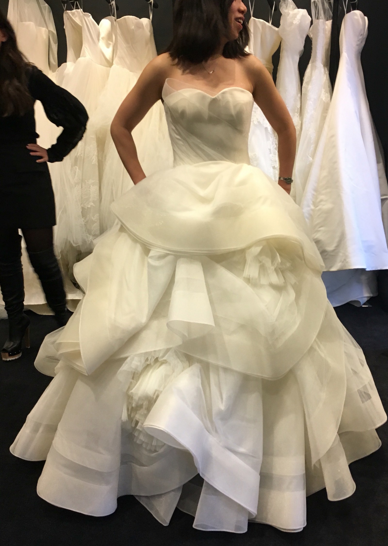 Vera Wang Katherine Used Wedding Dress Save 45% - Stillwhite