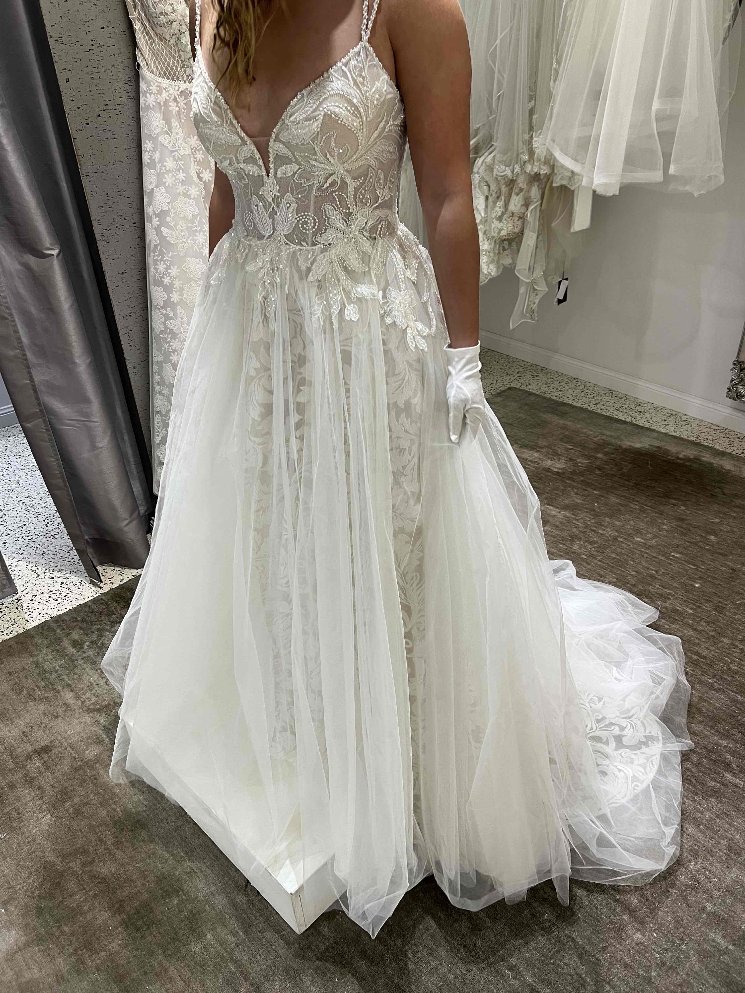 Lanesta, Philippines Sample Wedding Dress Save 66% - Stillwhite
