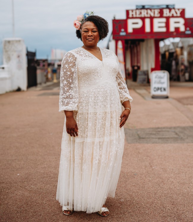 新品未使用 YILON FULL LACE RIBBON TEE ホワイト 新品未使用 YILON FULL LACE RIBBON TEE ホワイト Full lace ribbon