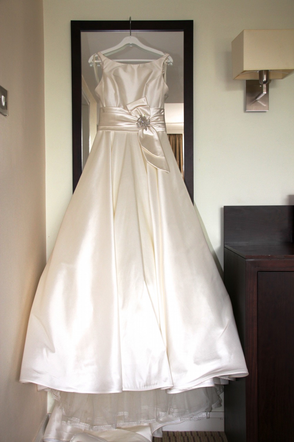 Sassi Holford Beatrice Second Hand Wedding Dress Save 59 Stillwhite