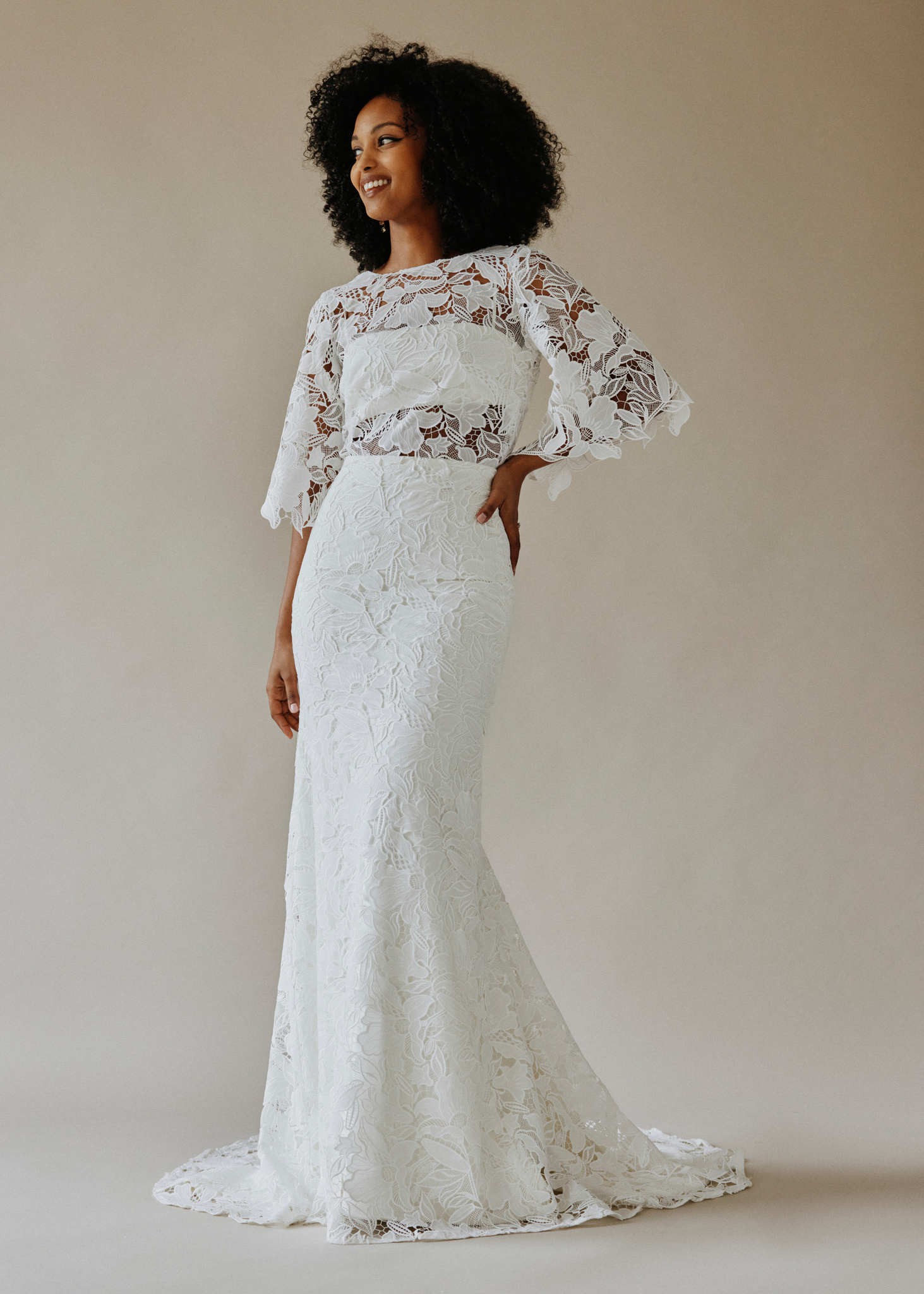 Scallop lace 2024 wedding dress