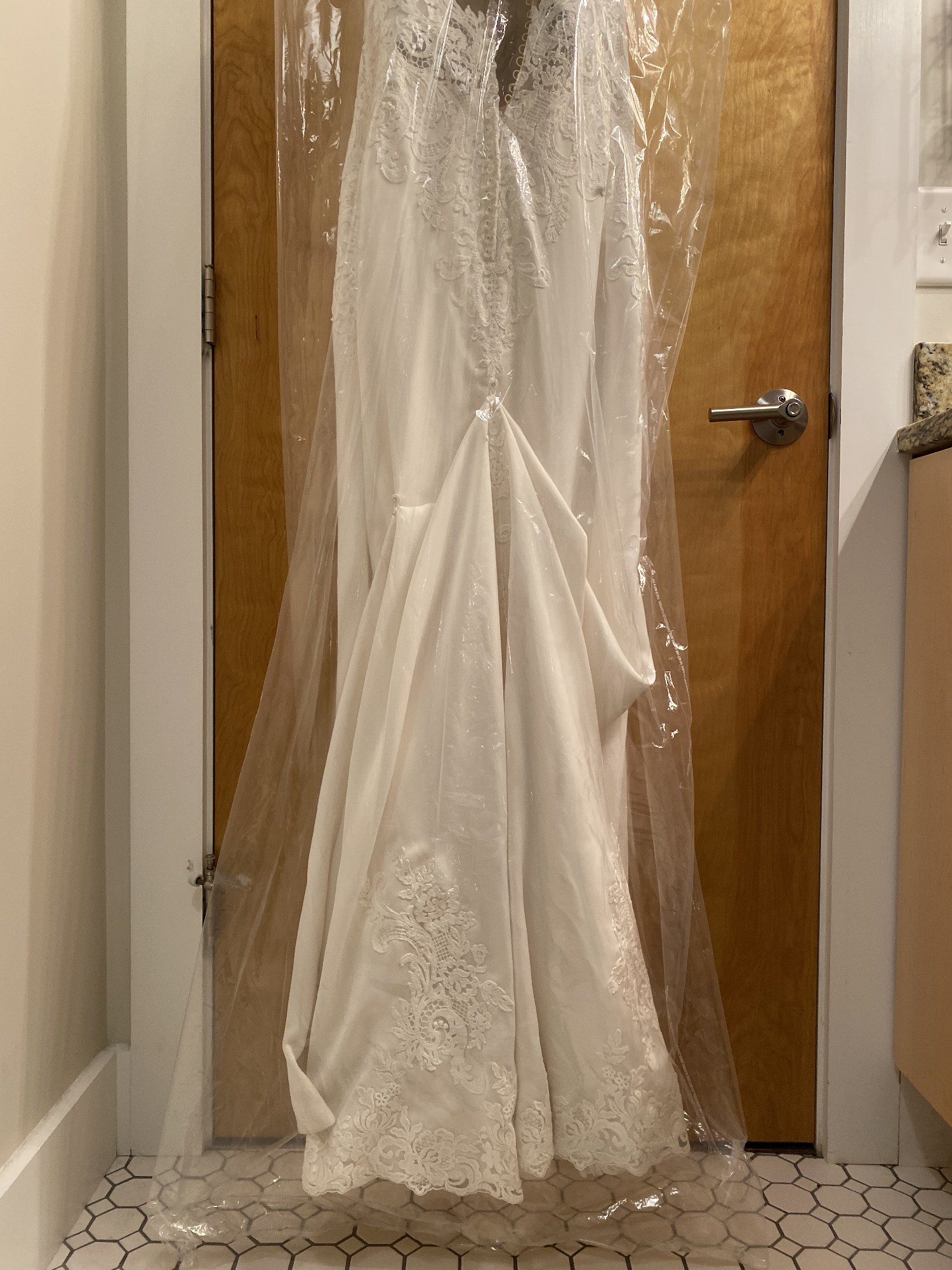 Stella York Used Wedding Dress Save 70% - Stillwhite