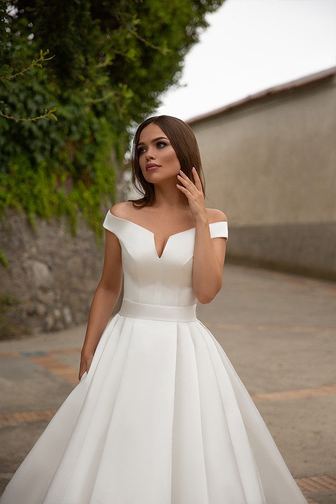 Oksana Mukha Sample Wedding Dress Save 55% - Stillwhite