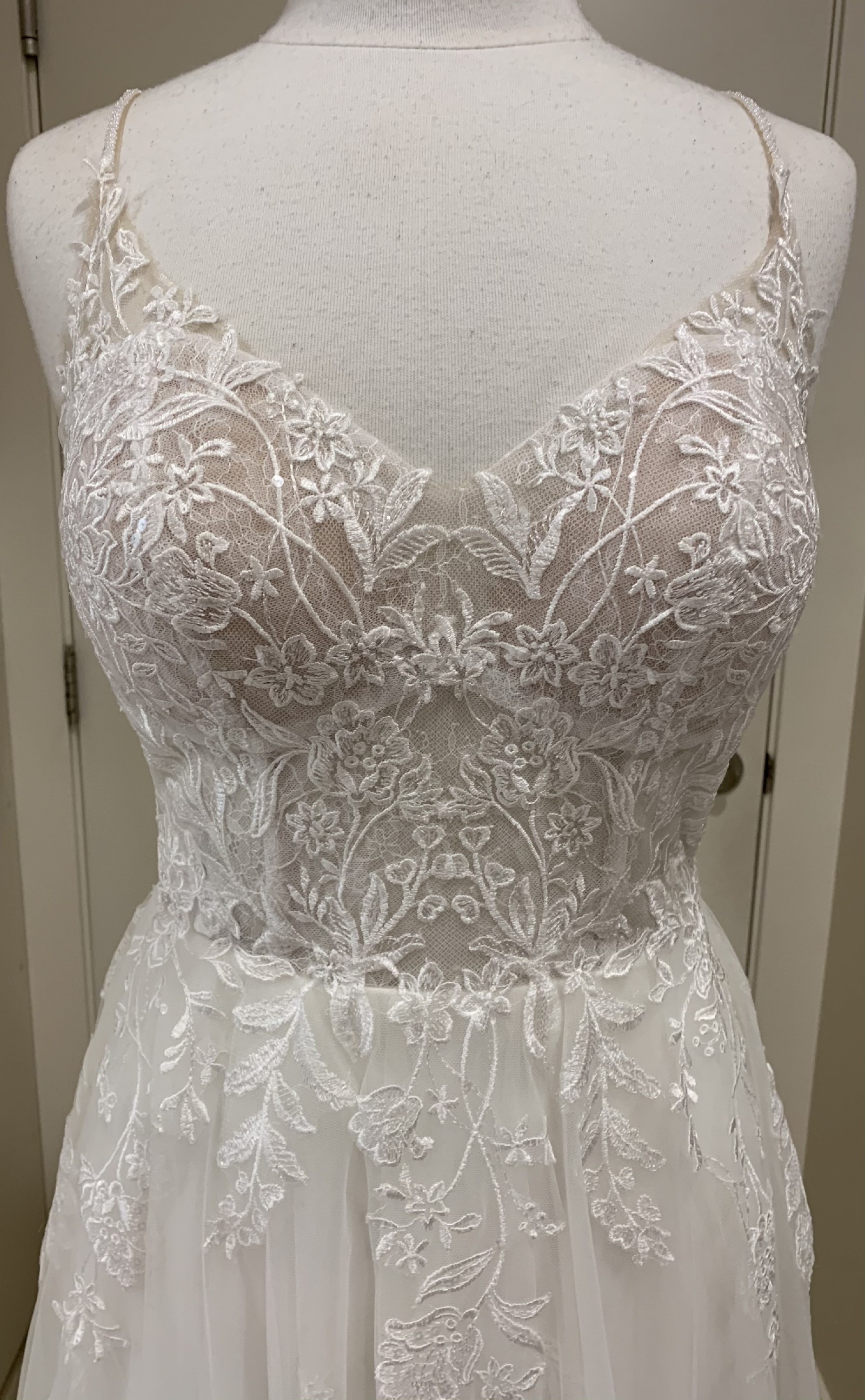 Stella York 7083 Sample Wedding Dress Save 24 Stillwhite