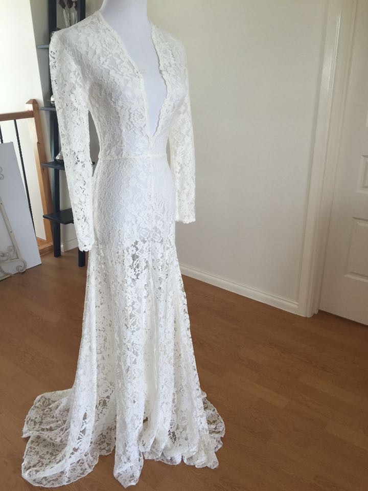 Mariana Hardwick Ethereal Lace Evening Dress Second Hand