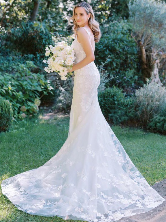 Monique Lhuillier Mae Wedding Dress Save 30% - Stillwhite