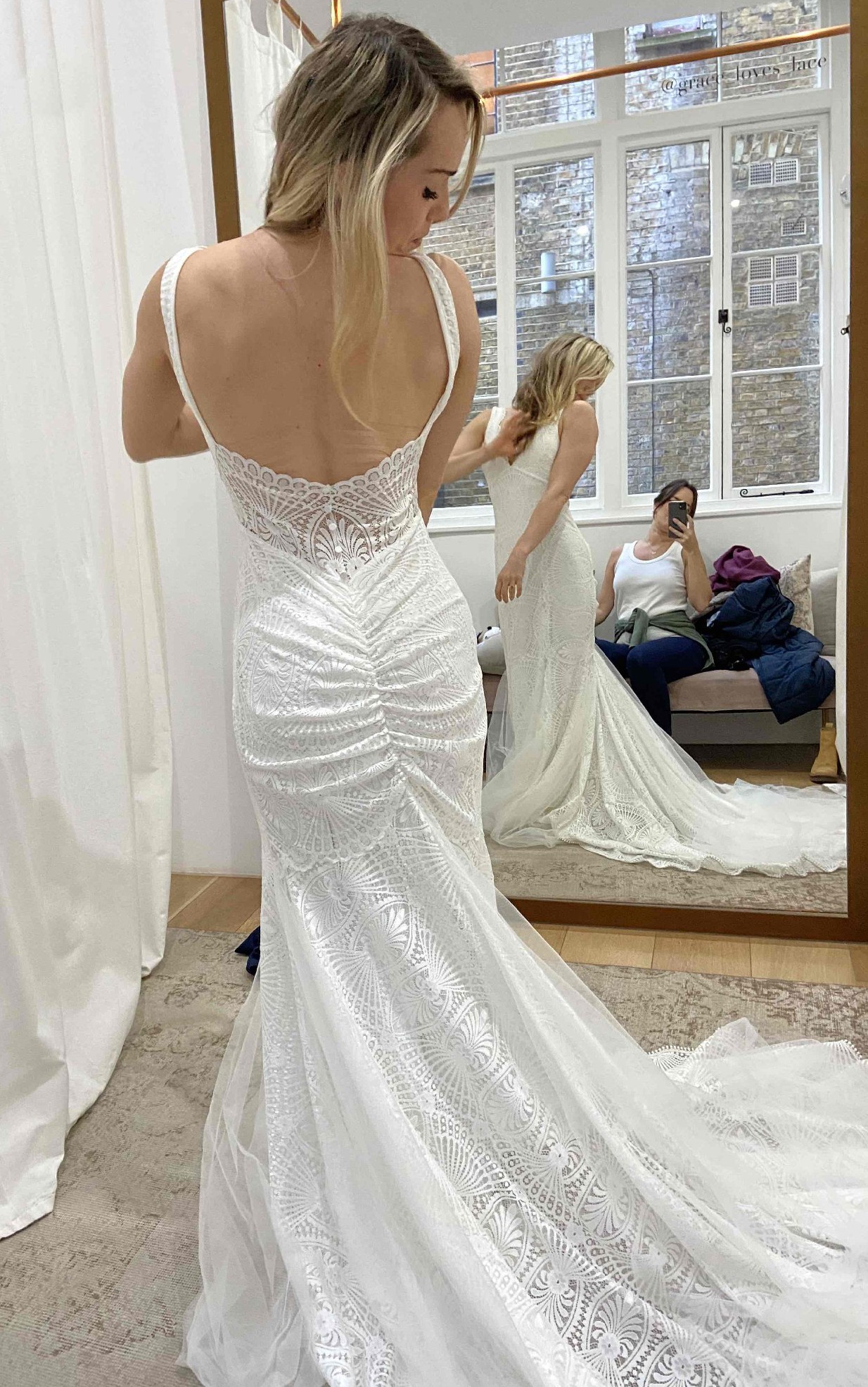 Grace Loves Lace Sienna & Grace Veil New Wedding Dress Save 31% - Stillwhite
