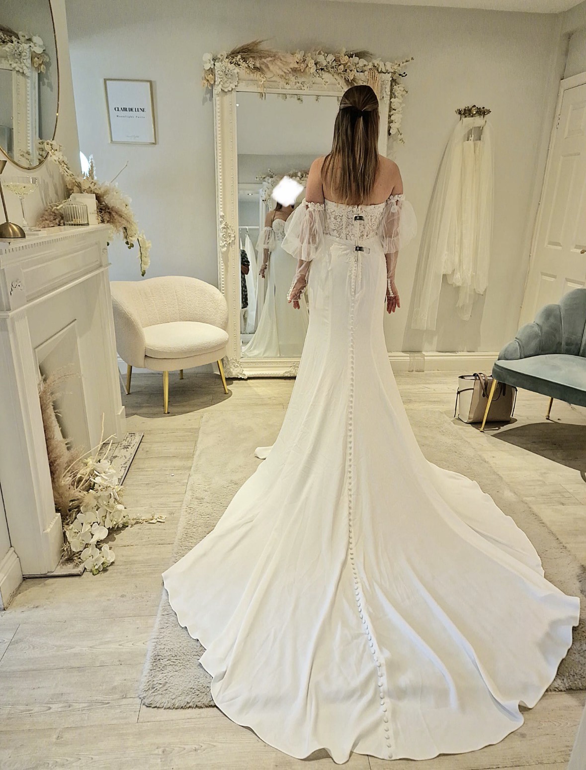 Luna Novias, CAMIN