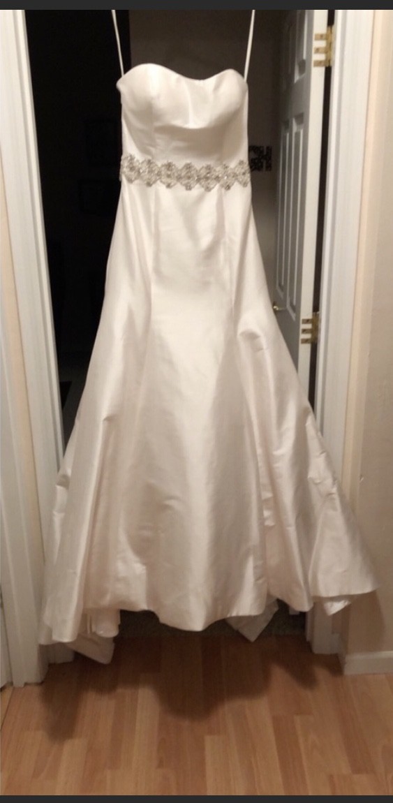 Alyne By Rivini New Wedding Dress On Sale 33 Off Stillwhite