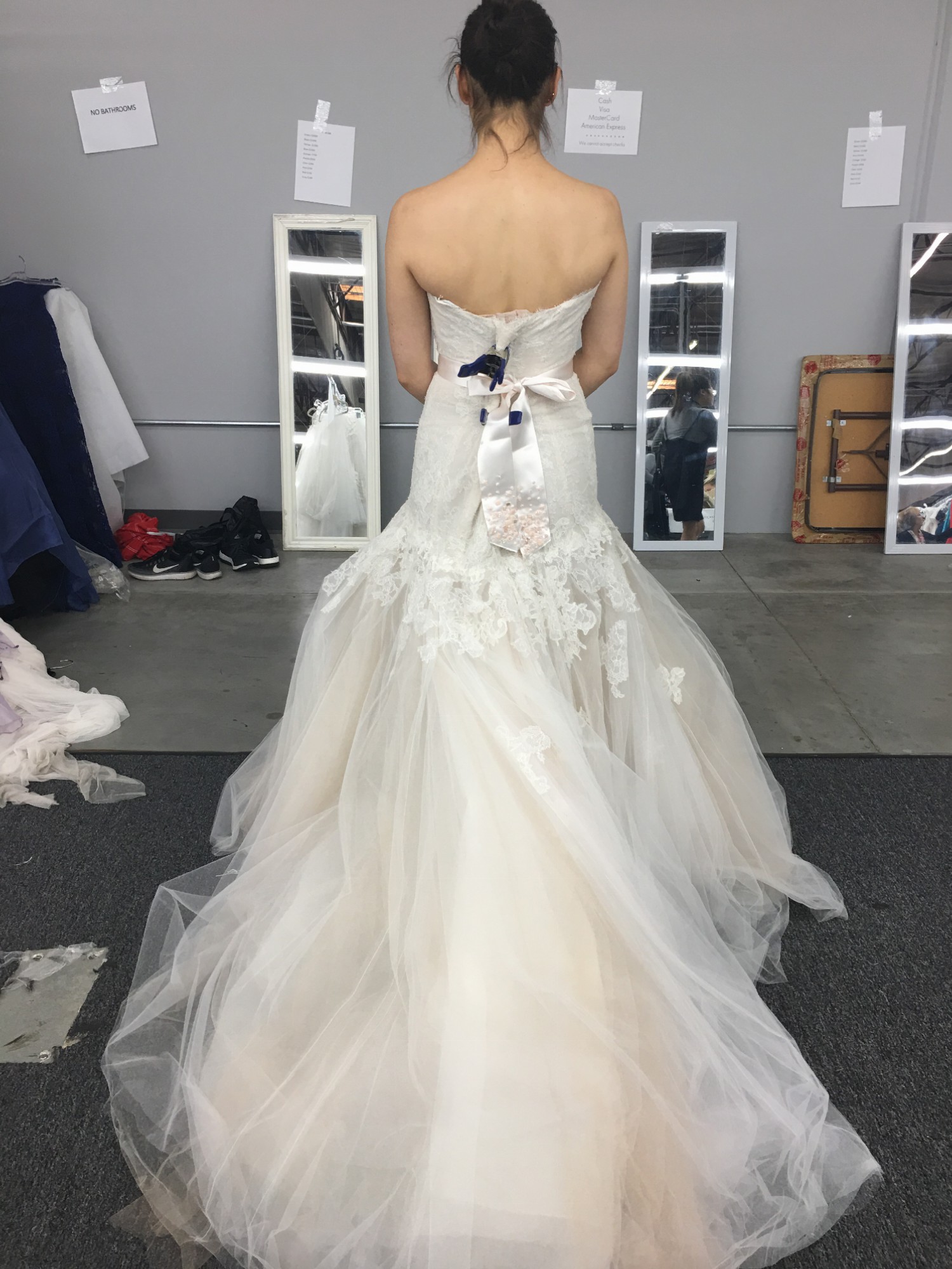 Monique Lhuillier Sample Wedding Dress Save 76 Stillwhite