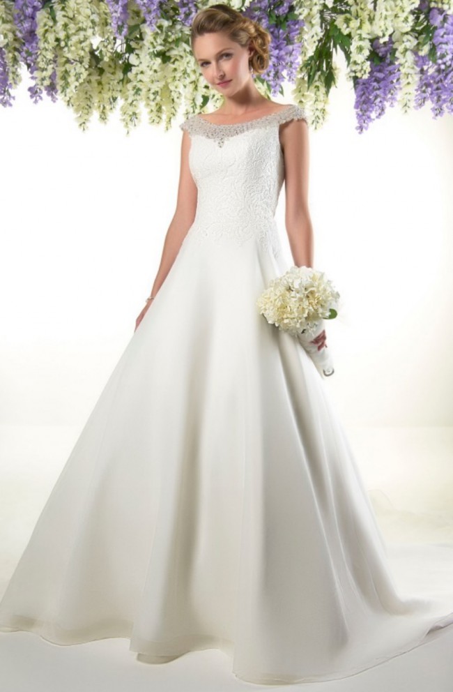 Christine Dando Used Wedding Dress - Stillwhite